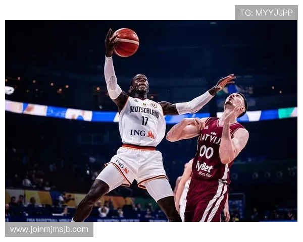 世界杯篮球比赛精彩瞬间回顾与分析，带你重温激动人心的比赛时刻